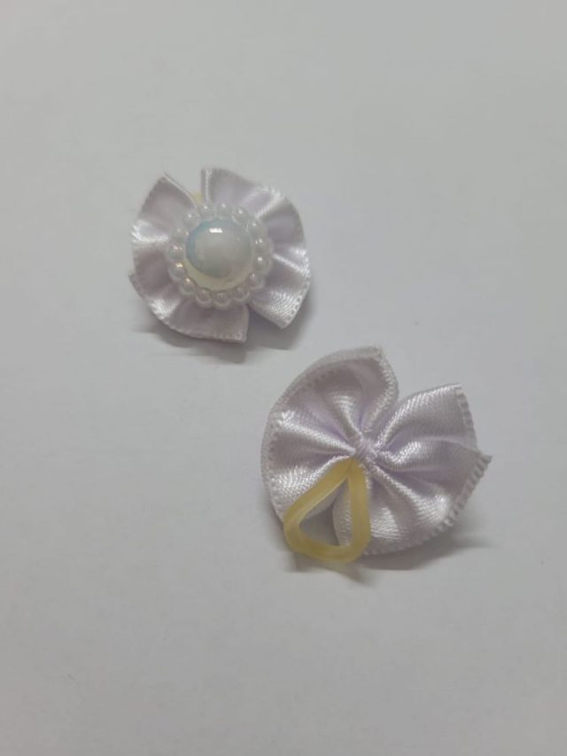 L5477 LACINHO BRANCO C/FLORZINHA PEROLADA - 50 UN - Image 6