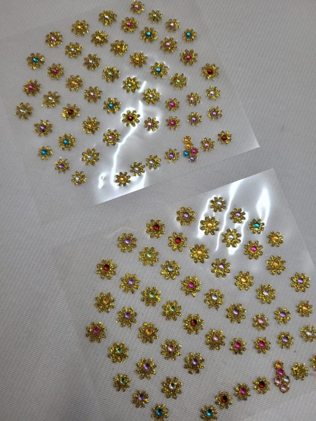 L195 PIERCING/ADESIVO FLORZINHA 'DOURADA' - 2 CARTELAS - Image 19