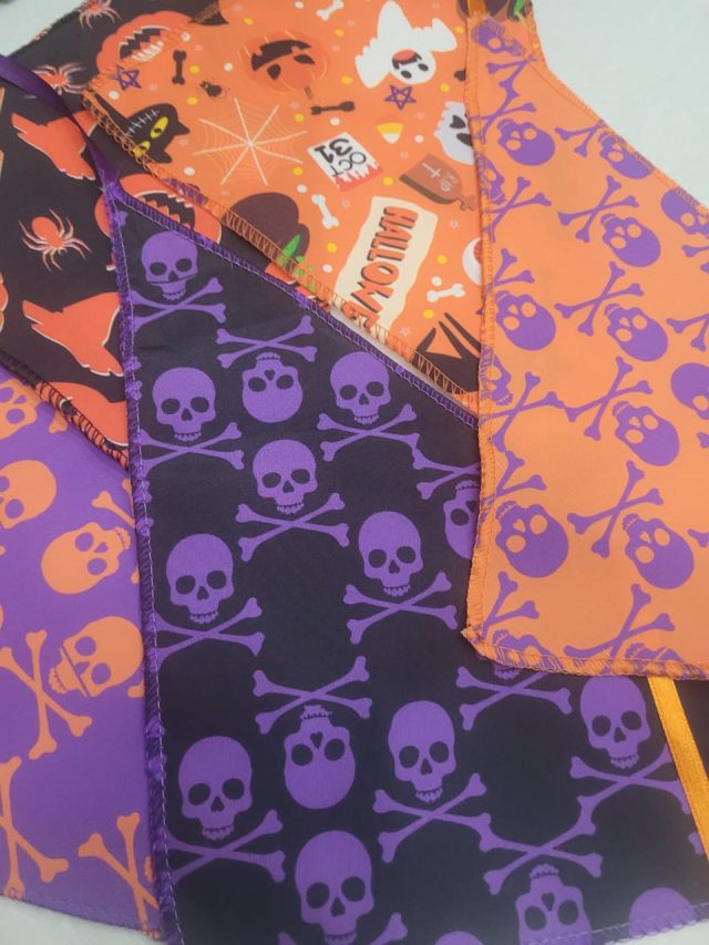 B702 BANDANA HALLOWEEN - 10 UN