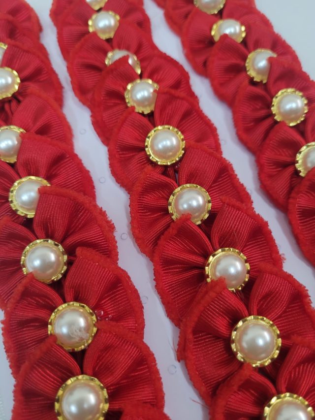 L10223 LAÇO VERMELHO COM PÉROLA LUXO - 30 UN