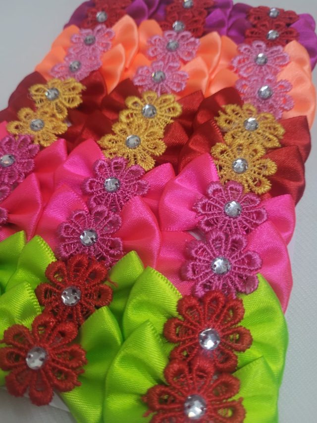 L10133 LAÇO C/FLOR CROCHE - 30 UN