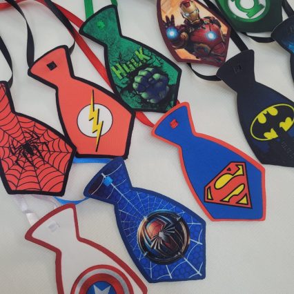 G2668 SOCIAL SUPER HEROIS - 20 UN