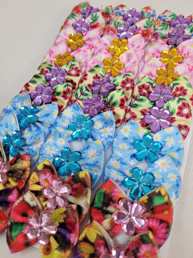 L101056 LAÇO FLORAL C/FLOR CRISTAL - 30 UN